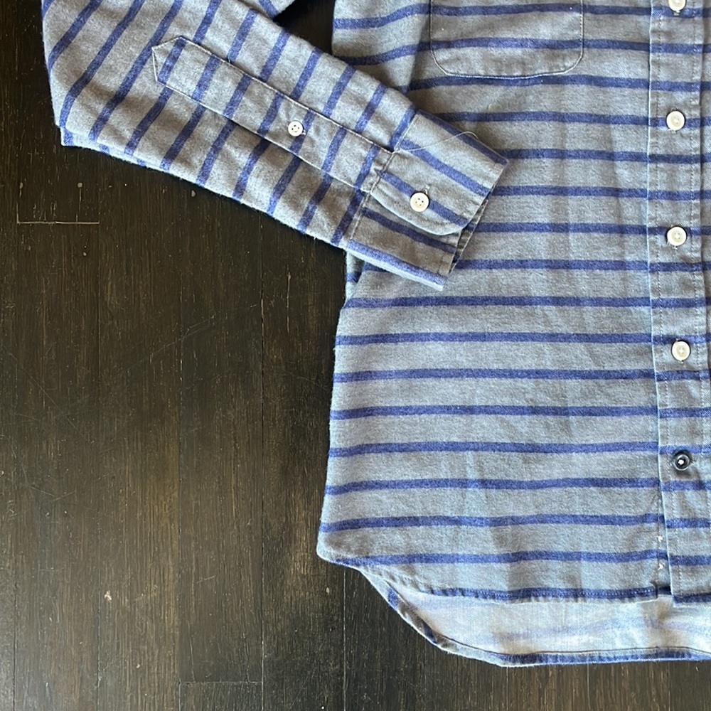 Taylor Stitch Light Blue/Blue Strip Button Down Shirt Size 36 Small - Picture 4 of 6